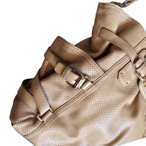 Michael Kors Tan Leather Gansevoort Tote Bag - Picture 3 of 8